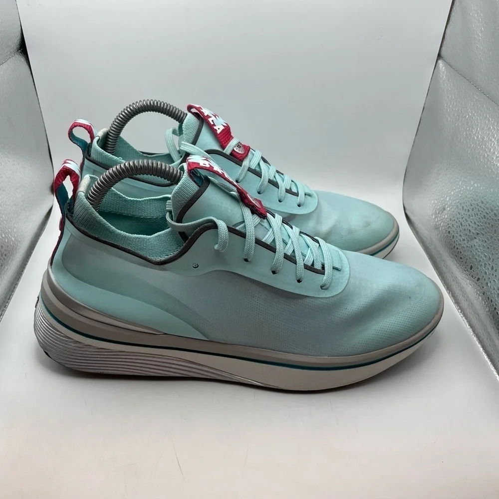 Bala Twelves Daybreak women’s blue sneakers size 8.5